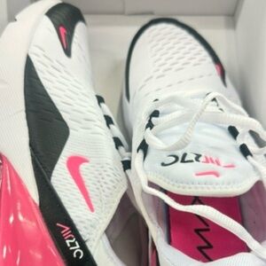 Nike Women's White and Pink Air Max Sneakers